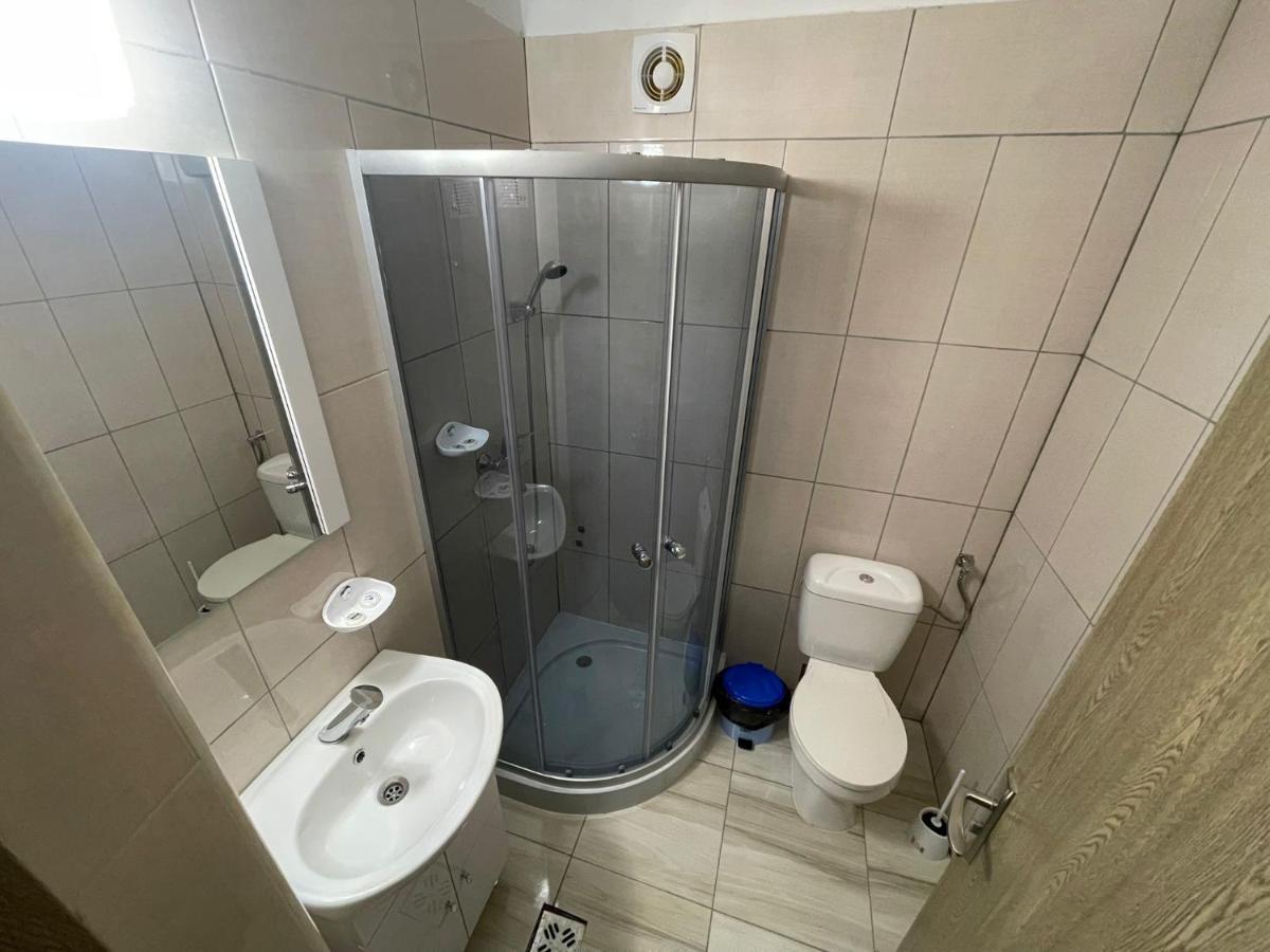 Hotel Le Baron Τιμισοάρα Εξωτερικό φωτογραφία