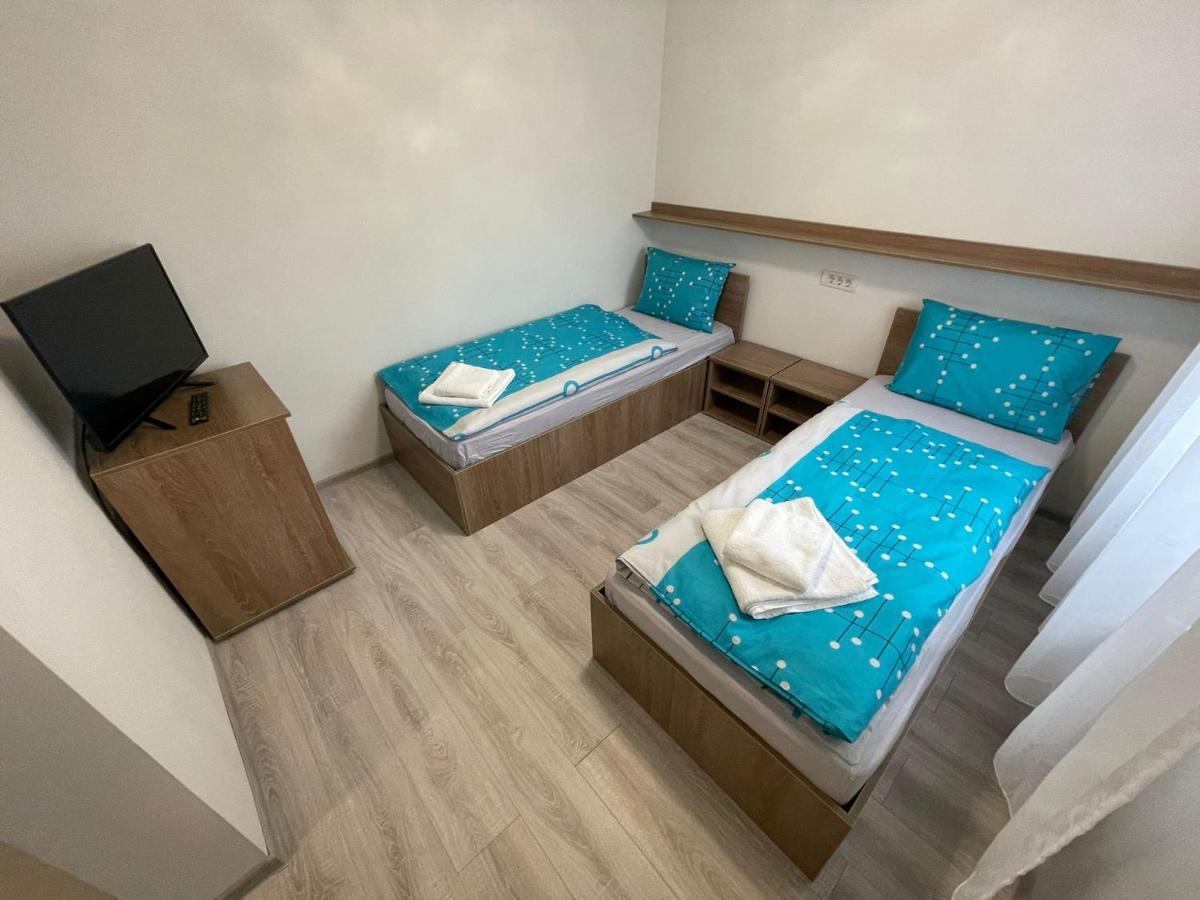 Hotel Le Baron Τιμισοάρα Εξωτερικό φωτογραφία