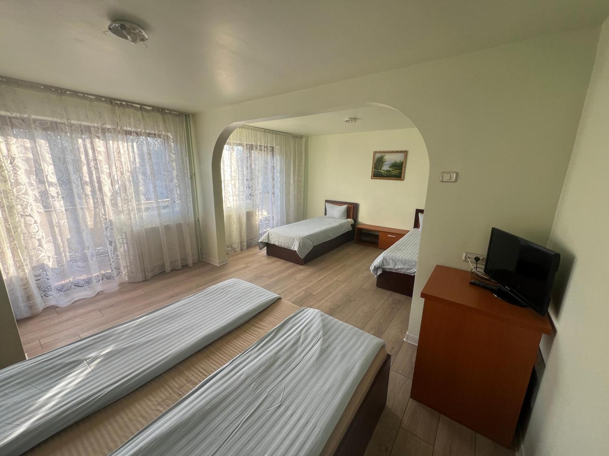 Hotel Le Baron Τιμισοάρα Εξωτερικό φωτογραφία